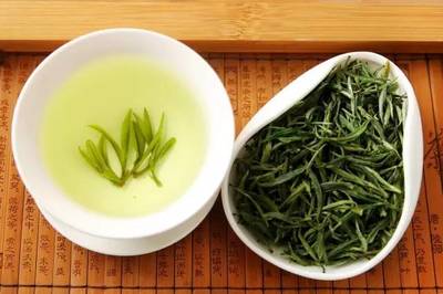 【夏季养生】夏季饮茶学问多,想要解暑去火就这么喝!