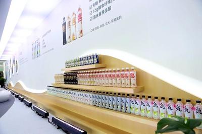 元气森林首家自建工厂揭开神秘面纱:“高品质+智能化”坚定“无糖之路”