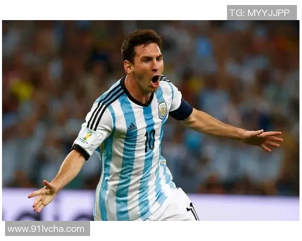 哪些足球球星体型较为丰满或偏胖他们的职业生涯表现如何