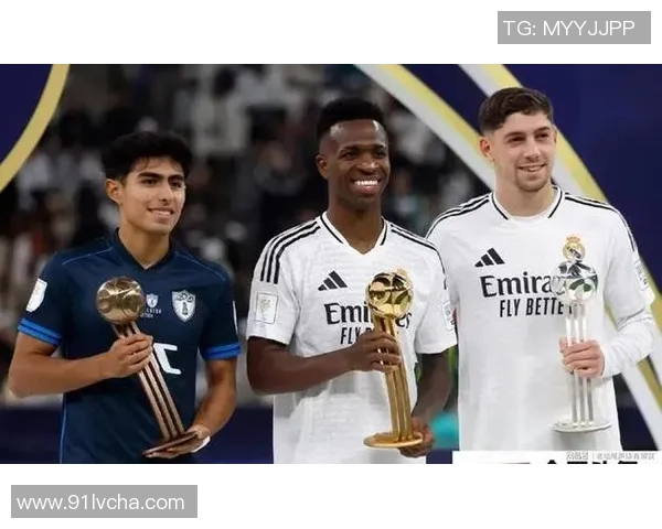 墨西哥足球队历史球星排名解析及其代表性成就回顾