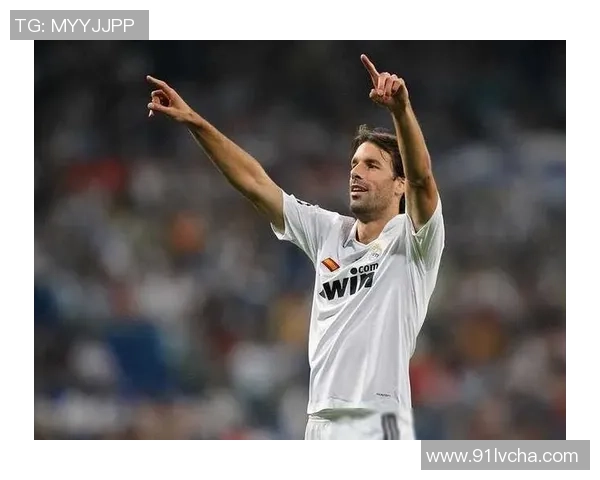 当足球巨星面临挑战和失误时 他们如何从失败中崛起走向巅峰 当足球巨星面临挑战和失误时 他们如何从失败中崛起走向巅峰