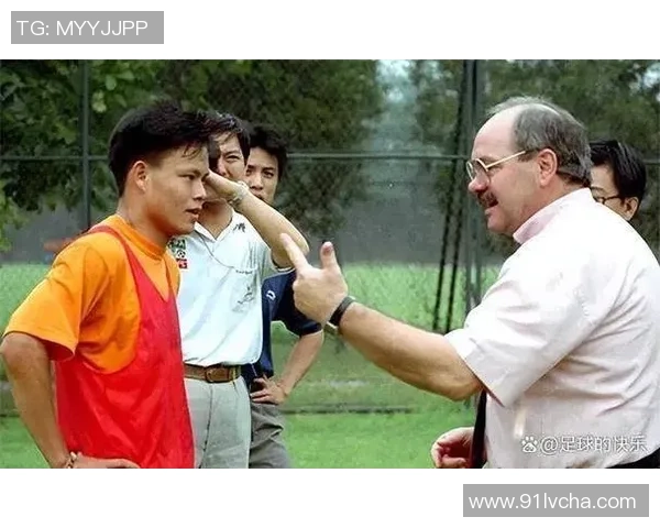 足球场上的感动瞬间那些让人泪目的球星与他们背后的故事