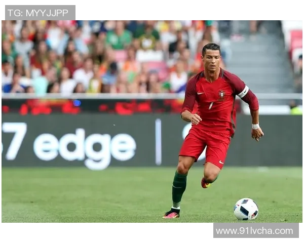 足球球星个性装扮解析:从场上到场下的时尚潮流演绎与搭配技巧