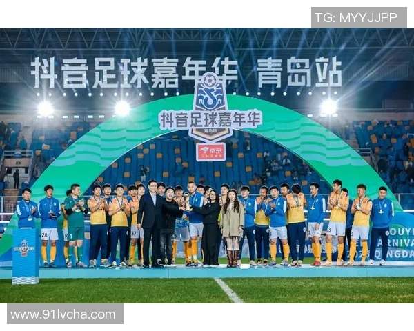 足球球星抖音上玩什么游戏揭秘 球员与粉丝互动新玩法探索