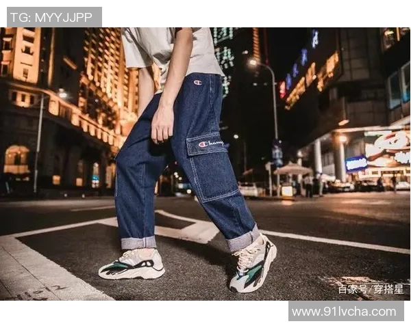 跟随足球球星穿搭潮流打造时尚魅力感,掌握个性化穿搭技巧和风格秘诀 跟随足球球星穿搭潮流打造时尚魅力感,掌握个性化穿搭技巧和风格秘诀